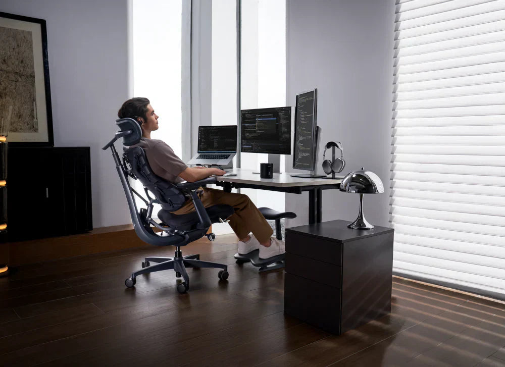 Sedia ergonomica dinamica vs sedia da ufficio tradizionale: qual è la vera differenza ?